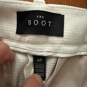White House Black Market  in Soft “Off-White” Pants (4P)
